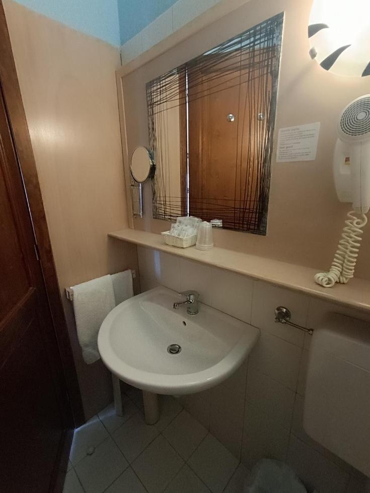 Hotel Elisabetta Sestri Levante Bagian luar foto