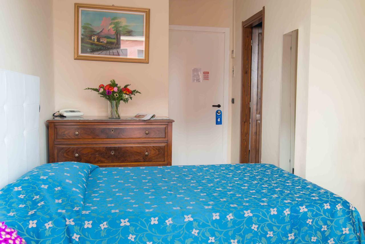Hotel Elisabetta Sestri Levante Bagian luar foto