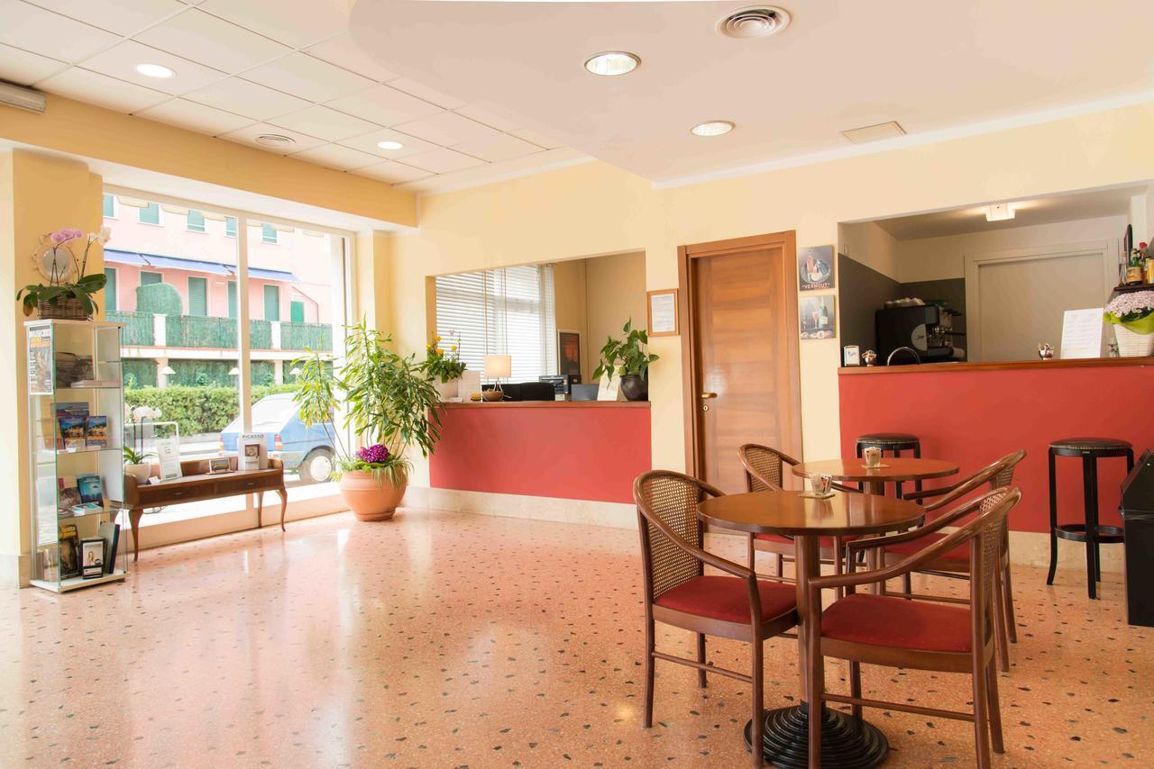 Hotel Elisabetta Sestri Levante Bagian luar foto